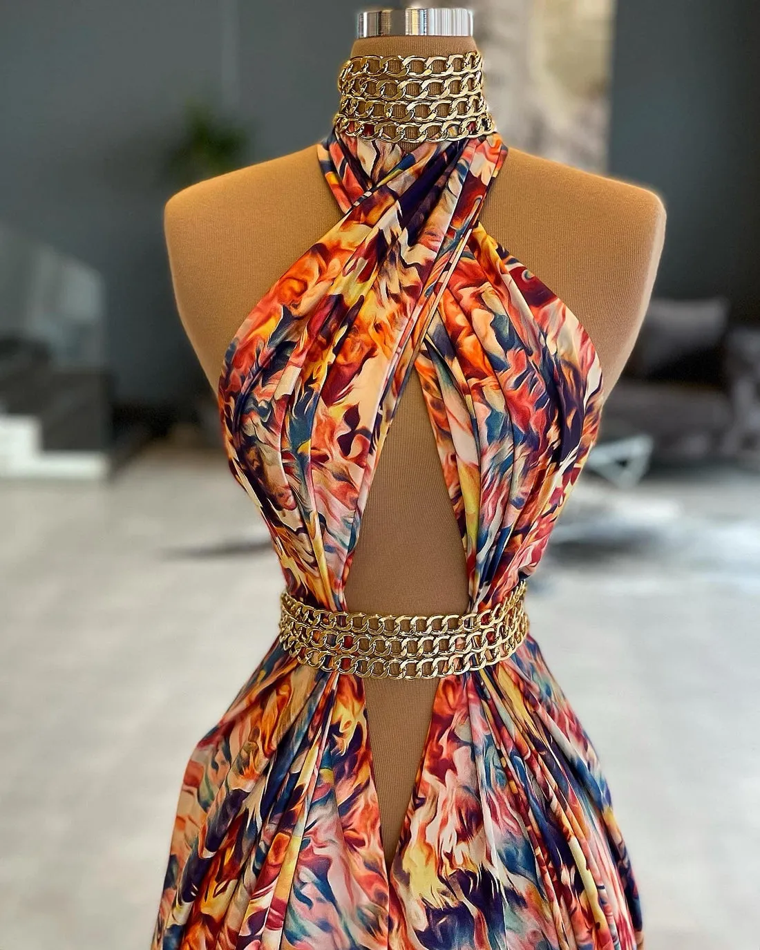 Haisley Backless Celebrity Dresses