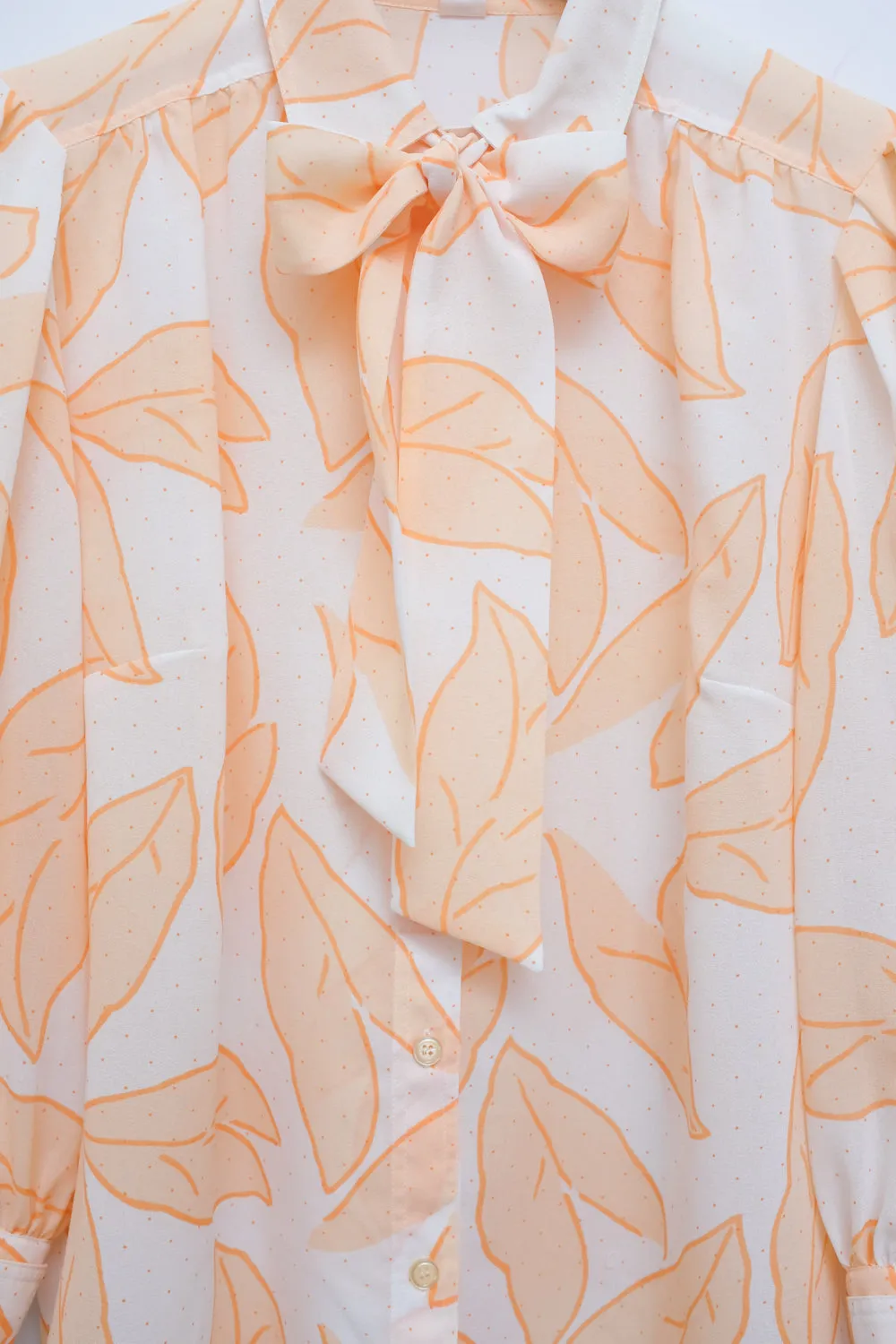 LEAVES VINTAGE BOW TIE BLOUSE
